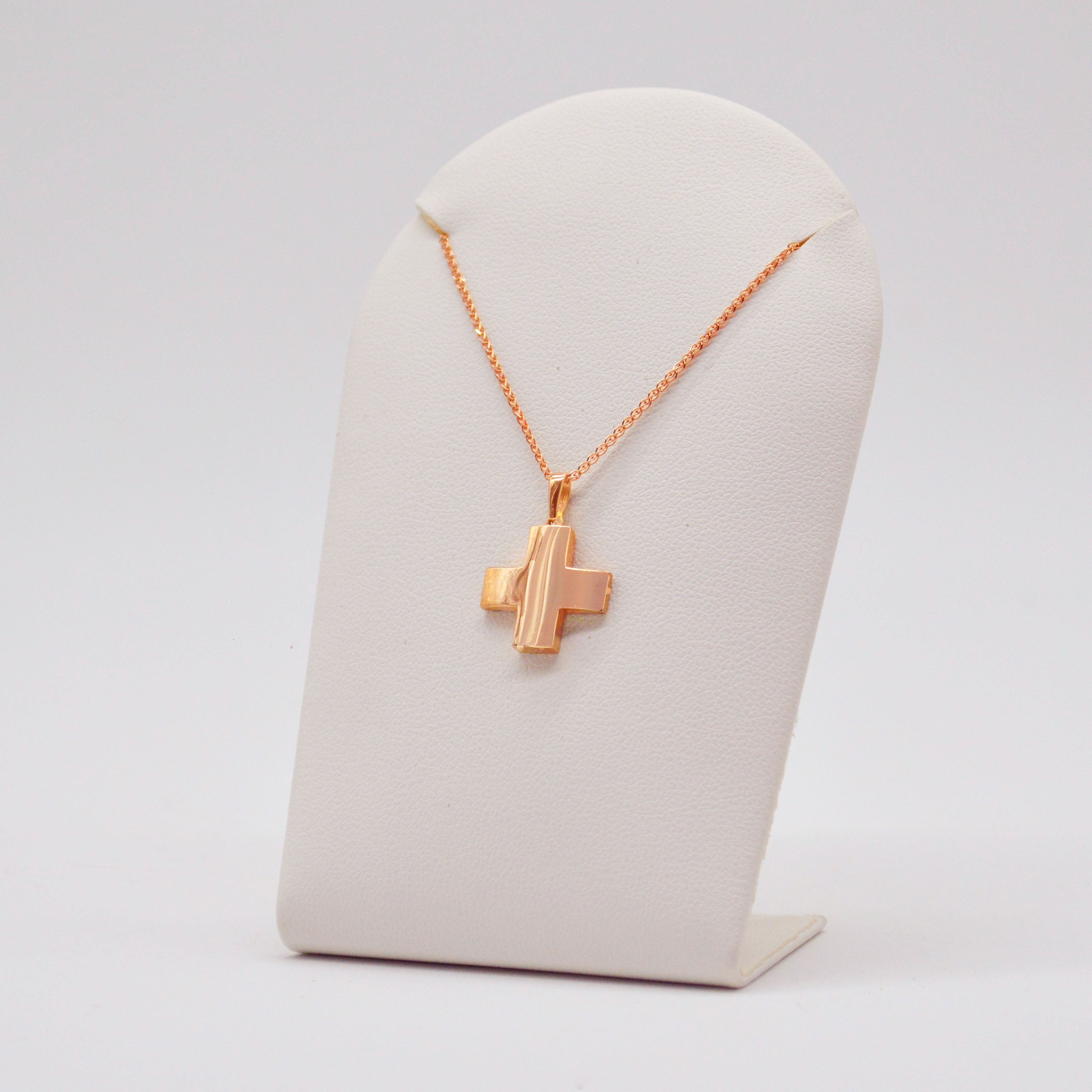 Hiraola's Product Image